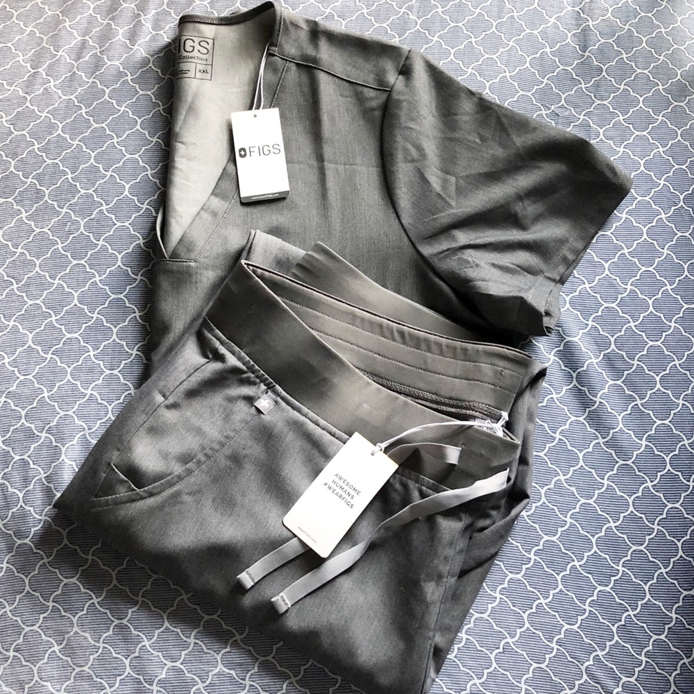 NWT Figs womens scrub set -Zamora 2.0 Joggers XXL/T  And Catarina Top XXL